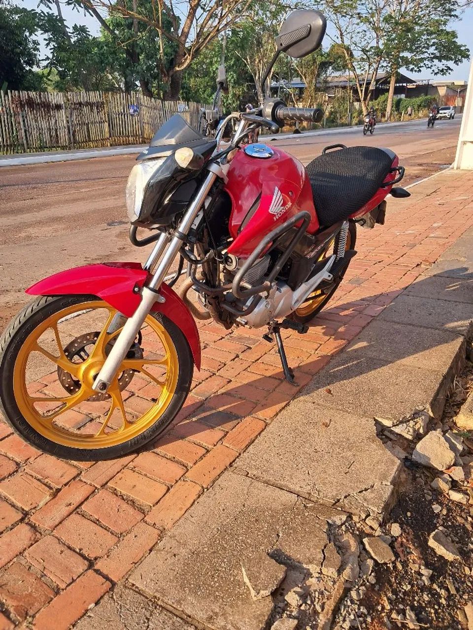 Fan 150  - Foto 2