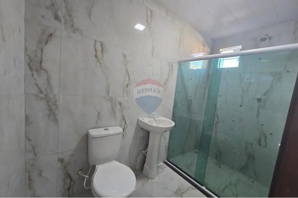 Casa Com 3 Quartos para Locação no Centro do Cabo!" - Foto 4