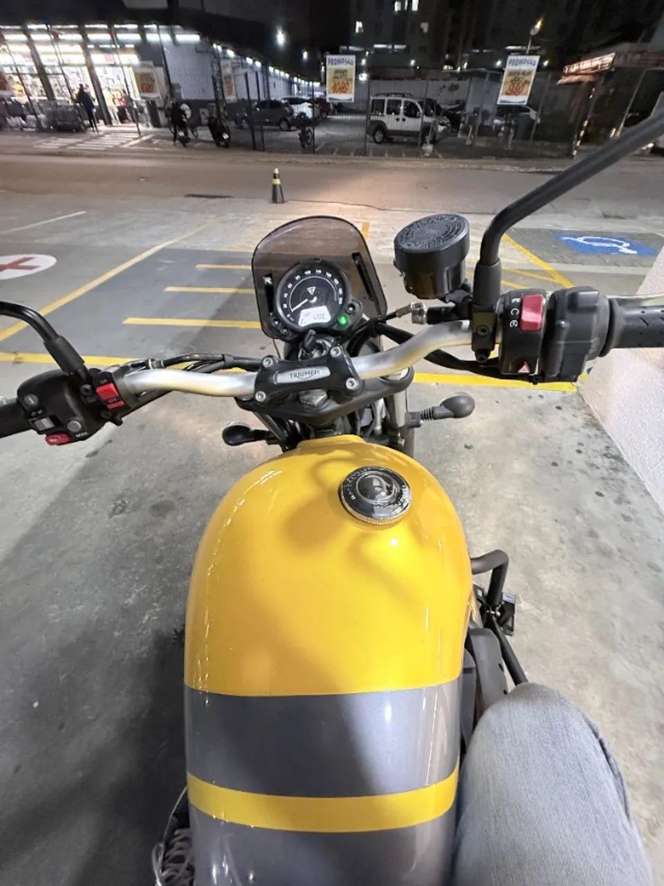 Triumph Scrambler 900cc 2024 - Foto 4