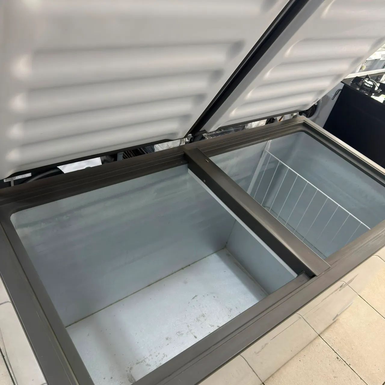 Freezer Horizontal 2 Portas Consul 534L Branco IMPERDÍVEL  - Foto 4
