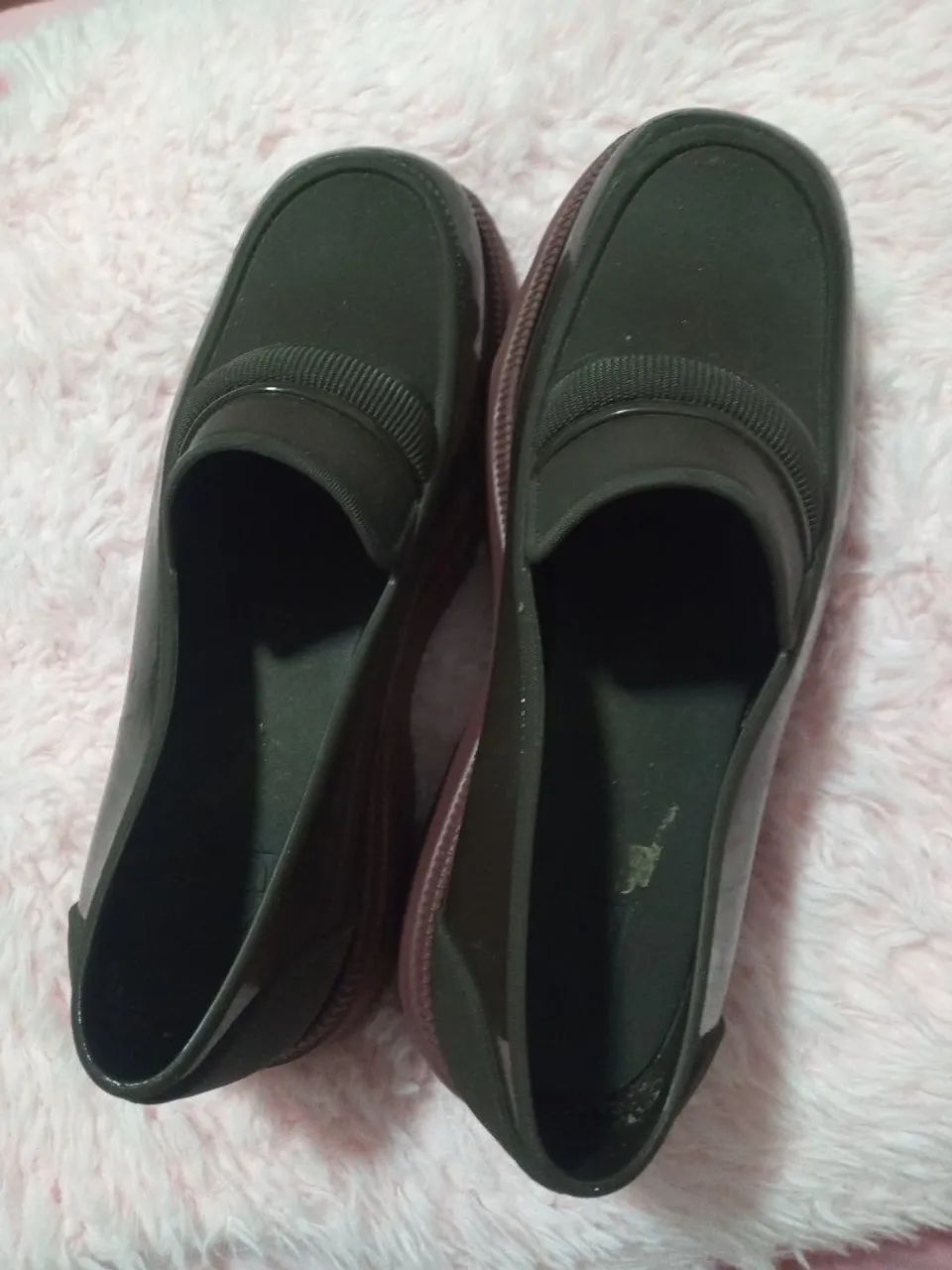 SAPATO FEMININO NÚMERO 36. GRENDENE. EM PERFEITO ESTADO 
