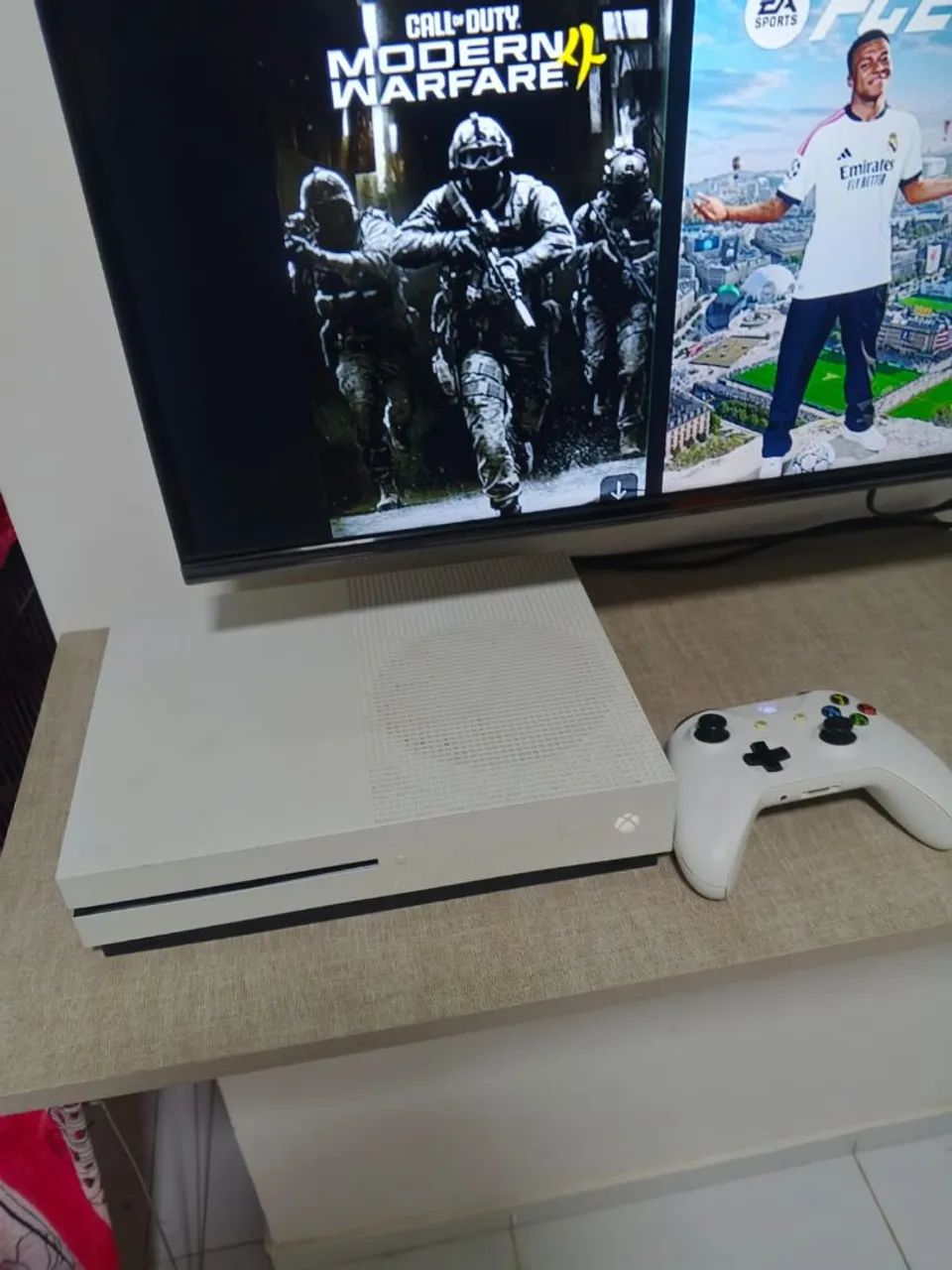 Xbox one s 1 TB  - Foto 3