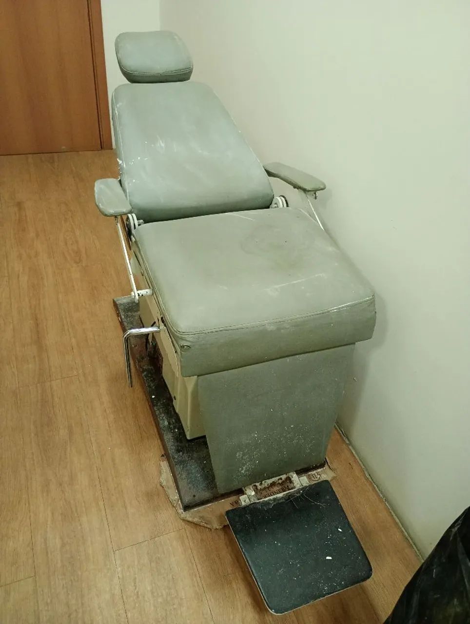 Cadeira de consultório médico  - Foto 3