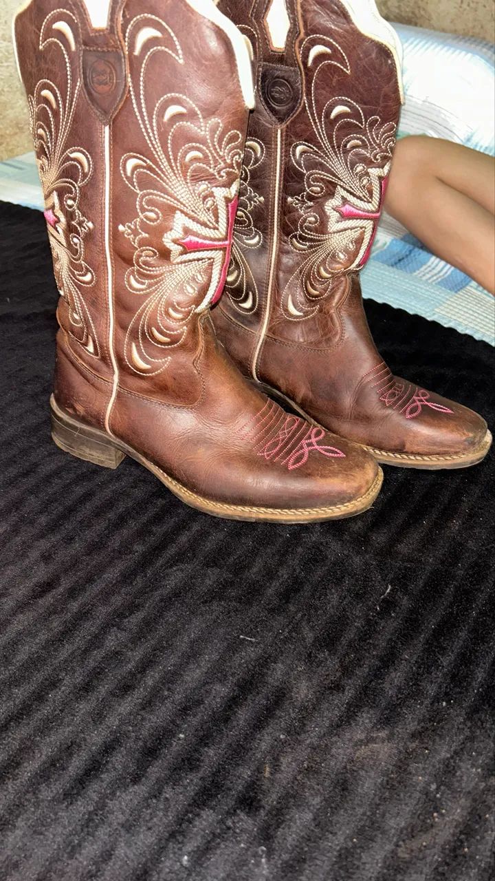 VENDE SE BOTA COUNTRY
