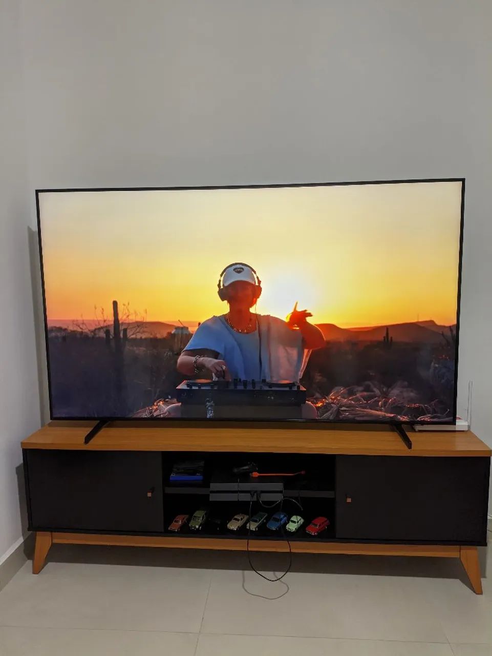 ?VENDO  SMART TV SAMSUNG 75? 4K UHD - BU8000 - Foto 2