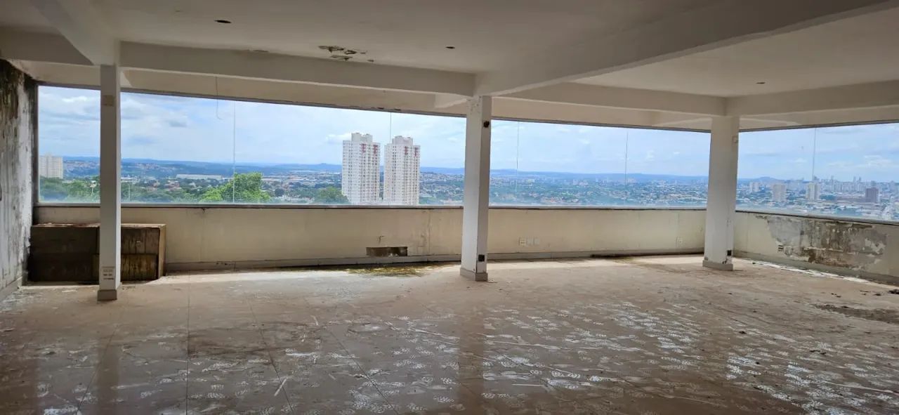 Sala com 200m no 3° andar