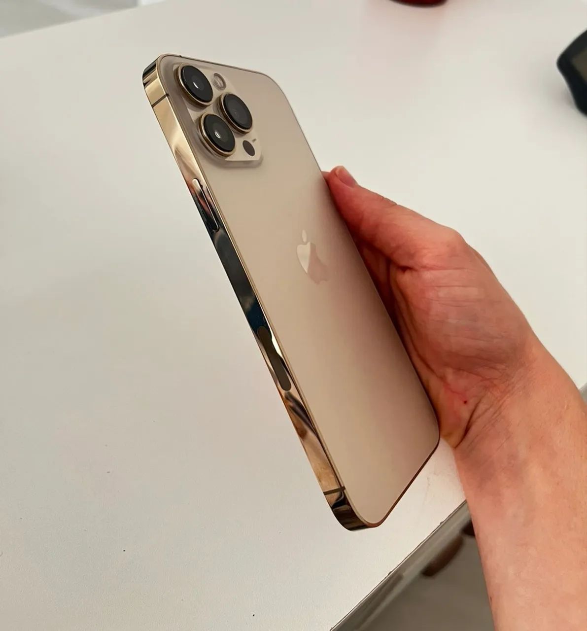 iPhone 13 Pro Max 256 Gold - Celulares e Smartphones - Samambaia