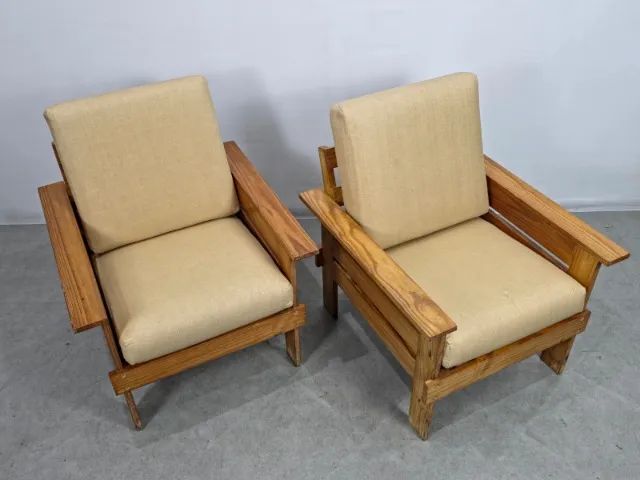 Par de Poltronas Década de 70, em madeira Pinho Tratado Maciço - Foto 5