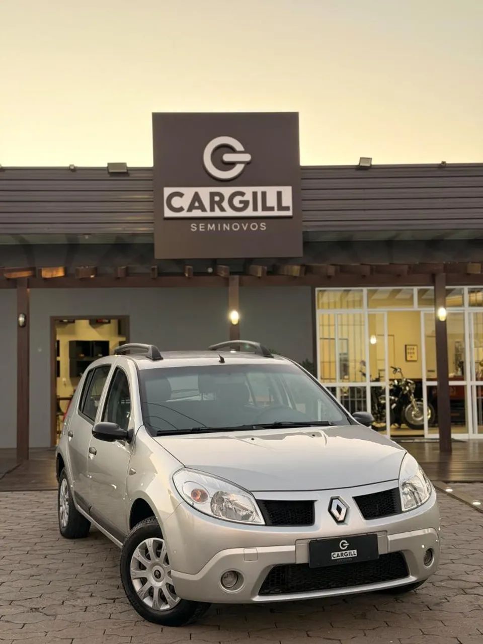 Renault Sandero Expression Hi-flex 1.0 16V 5P 2009 - Foto 2