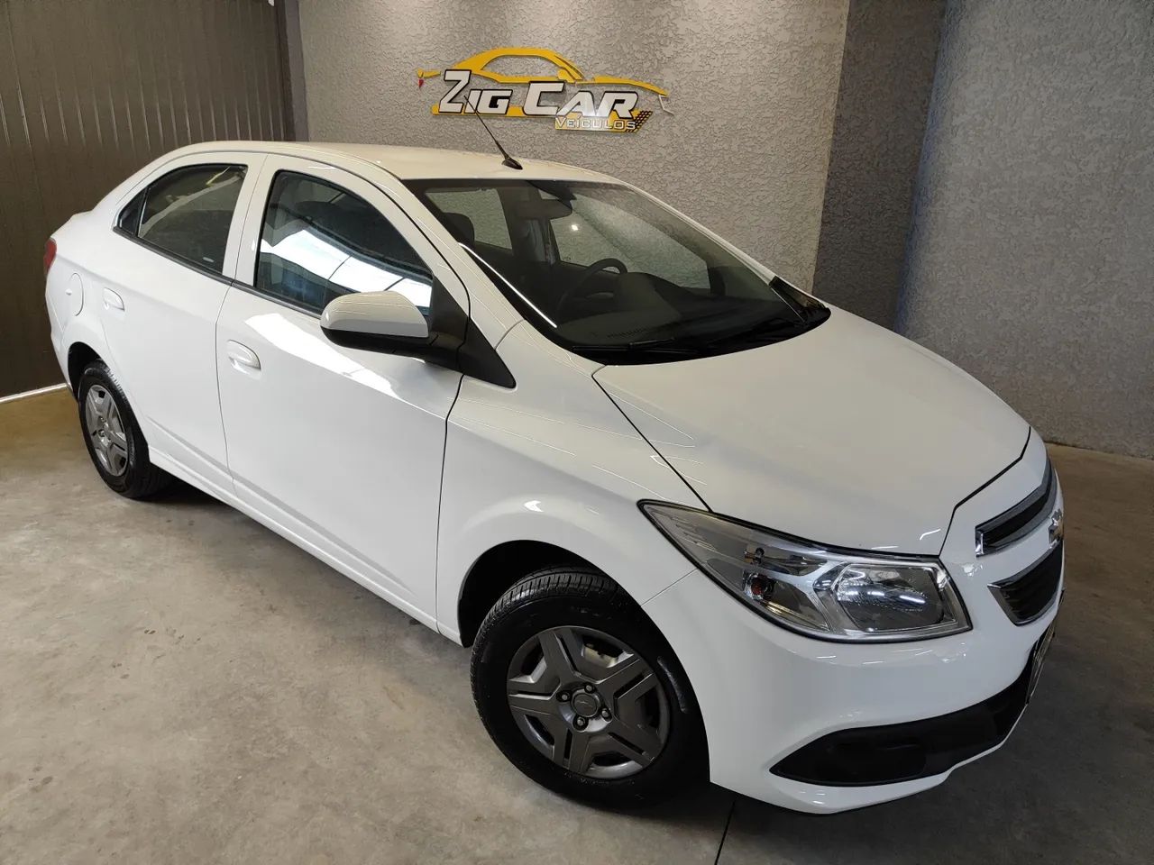 Chevrolet Prisma PRISMA Sed. LT 1.0 8V FlexPower 4p 2013