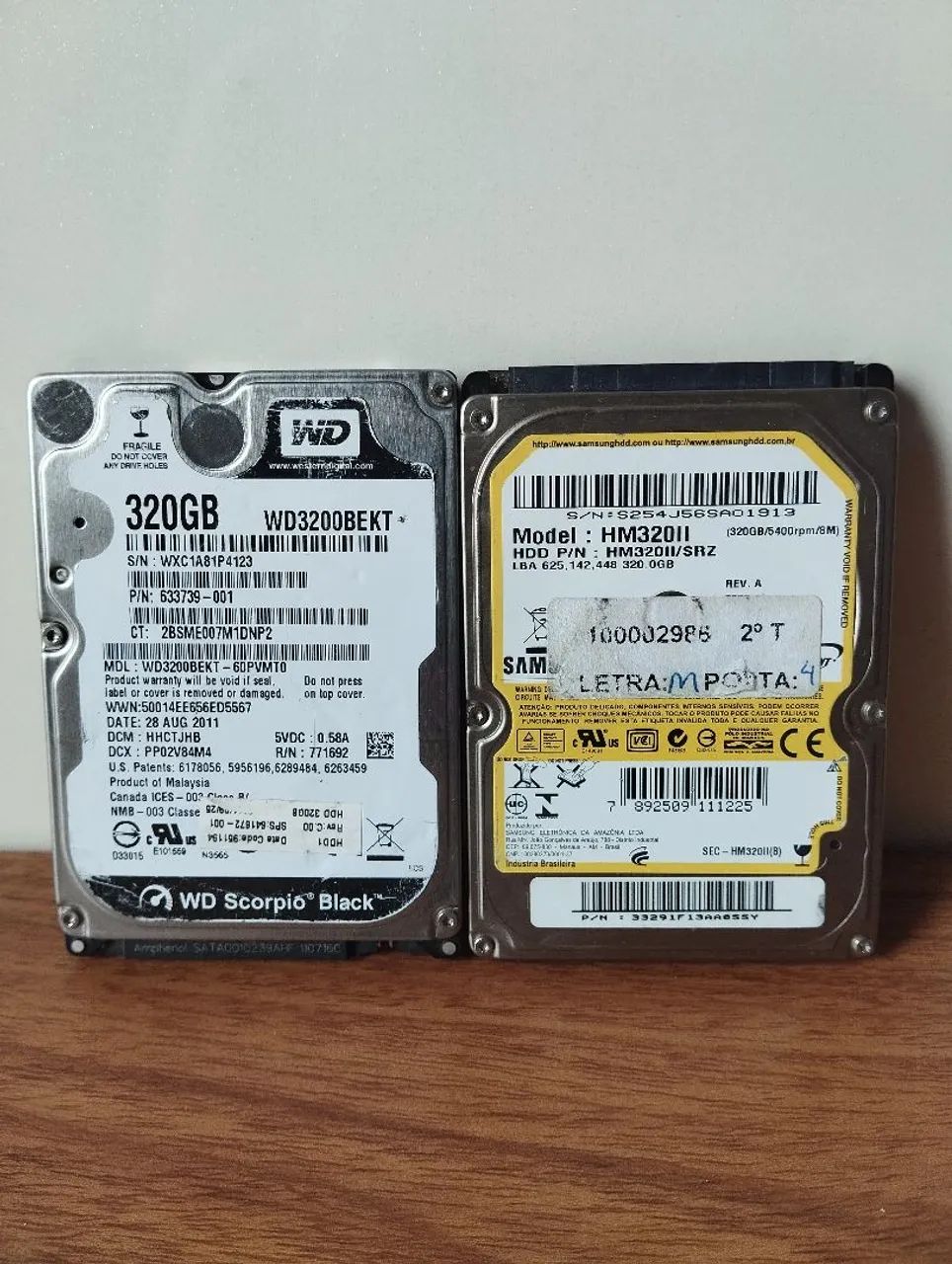 Dois HDs de 320GB de Notebook (saudáveis)
