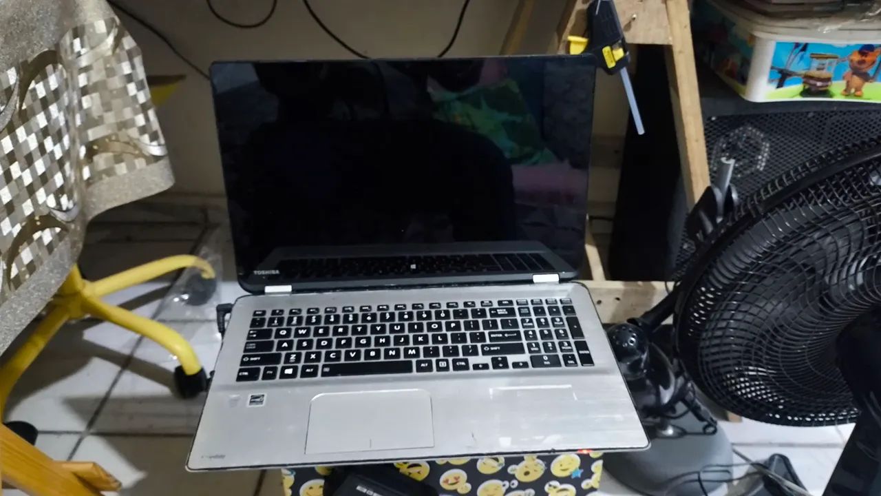 Notebook Toshiba Satellite Radius P55W-B5112 - Foto 4