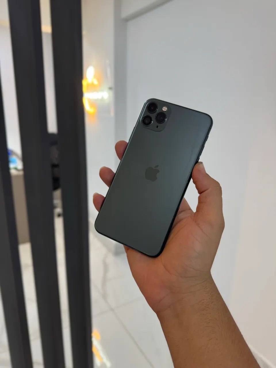 iPhone 11 Pro Max 64 gigas tela substituída sem Face ID