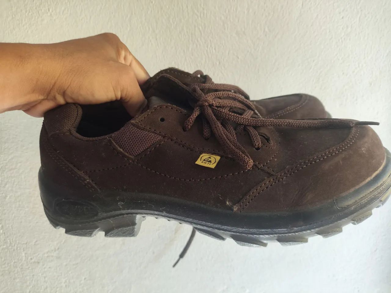 Bota bico de aço marrom 