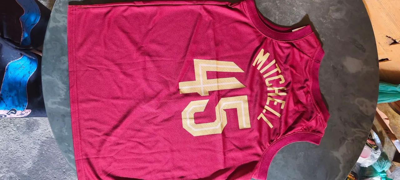Duas Camisas de basquete - Foto 4