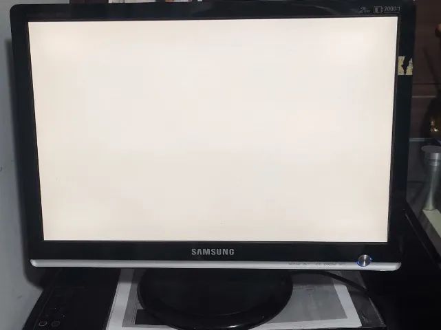 Monitor Samsung 931bw com defeito - Foto 3