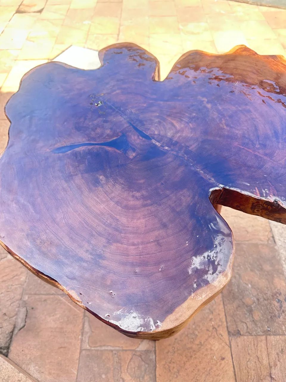 Mesa alta,Artesanal Resinada para cantos  - Foto 3