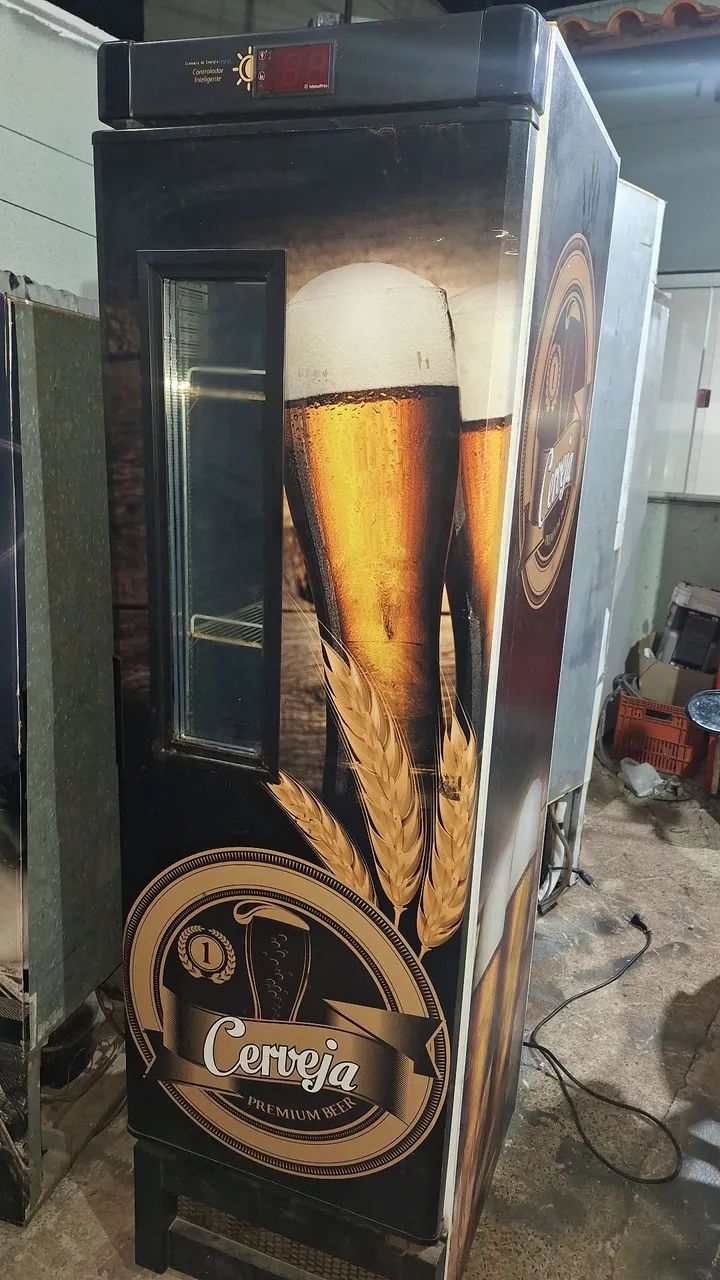 Cervejeira usada 