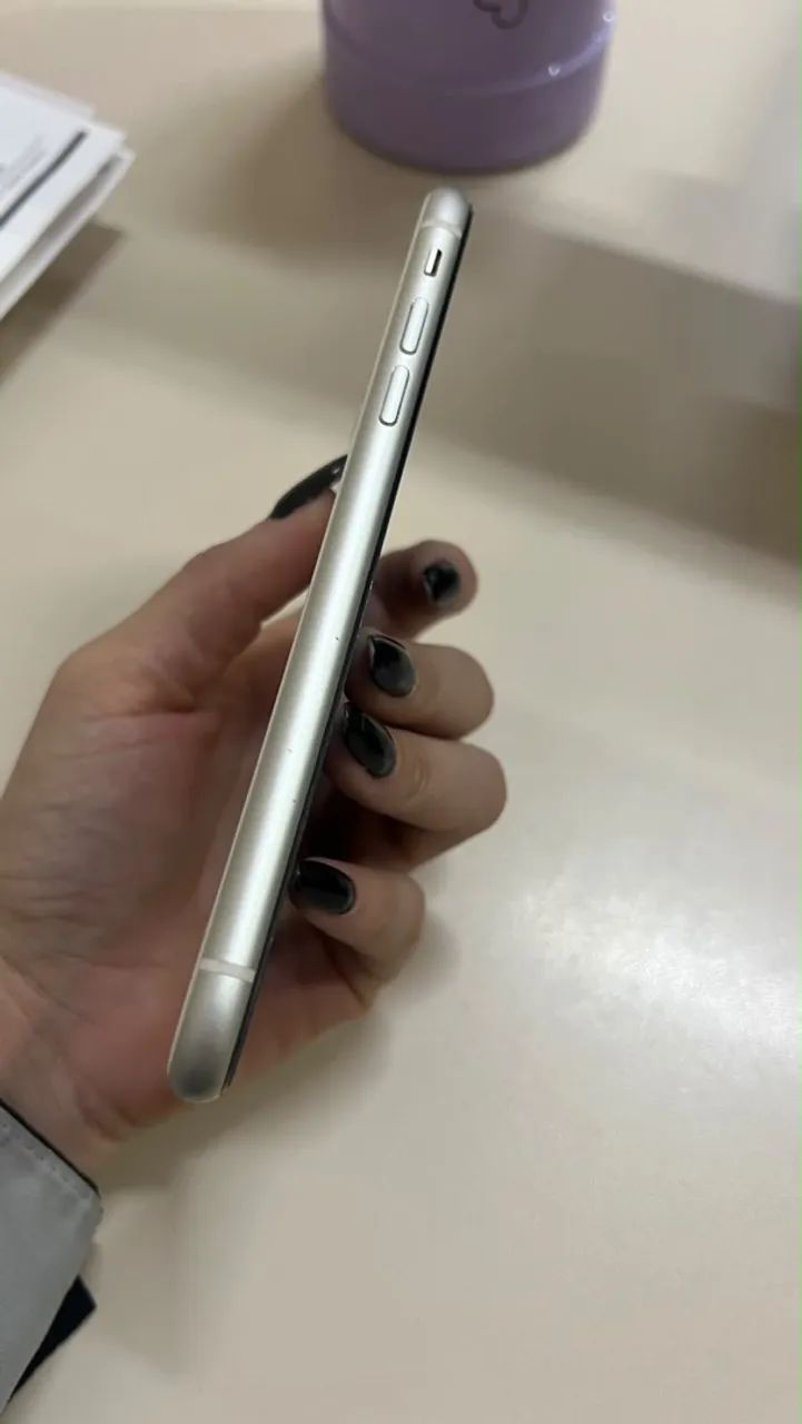 iPhone 11 Branco - 64Gb - Foto 3