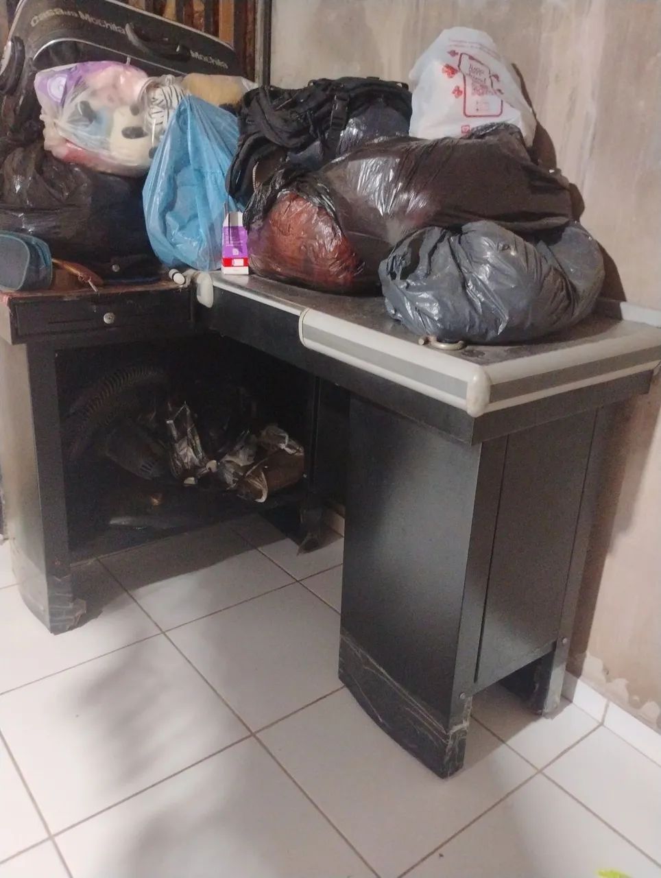  Vendo Balcão de caixa para seu comércio  - Foto 2