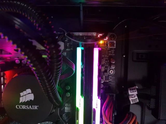 PC PREMIUM GAMER - Foto 2