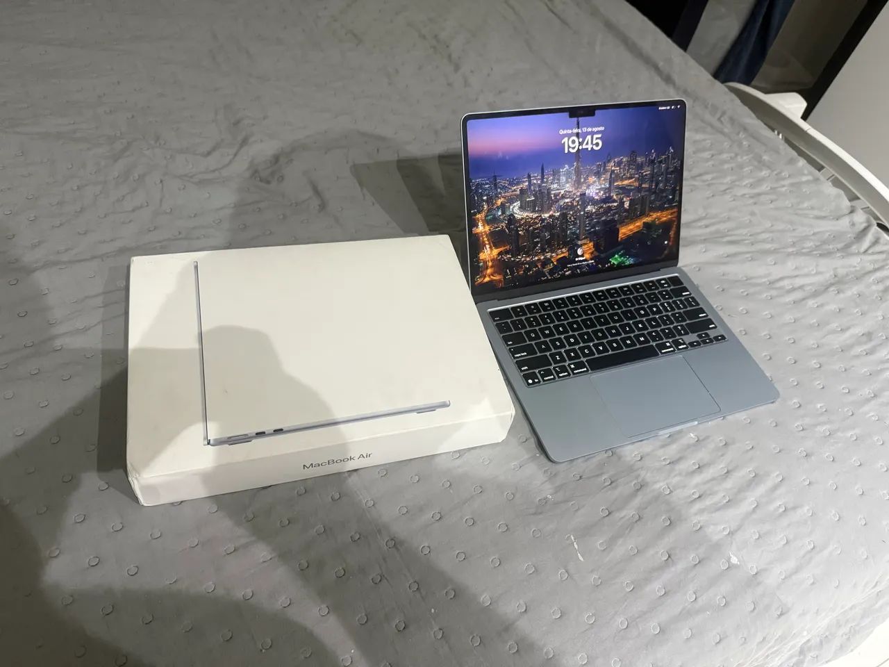 MACBOOK M4 AIR 256GB BLUE SKY