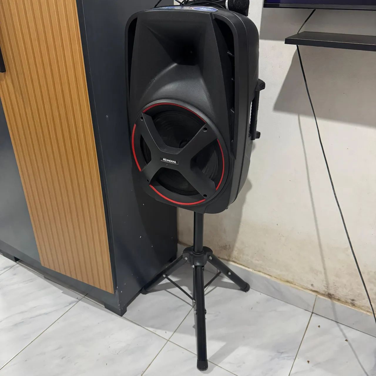 CAIXA DE SOM COM LED MONDIAL+ TRIPÉ  - Foto 4