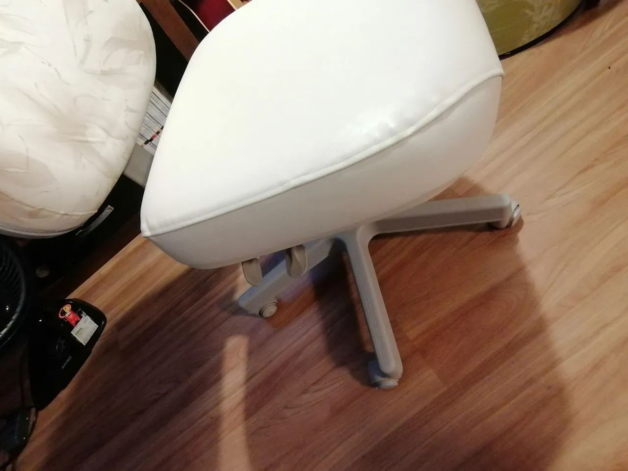 Cadeira de escritório em ótimo estado  - Foto 5