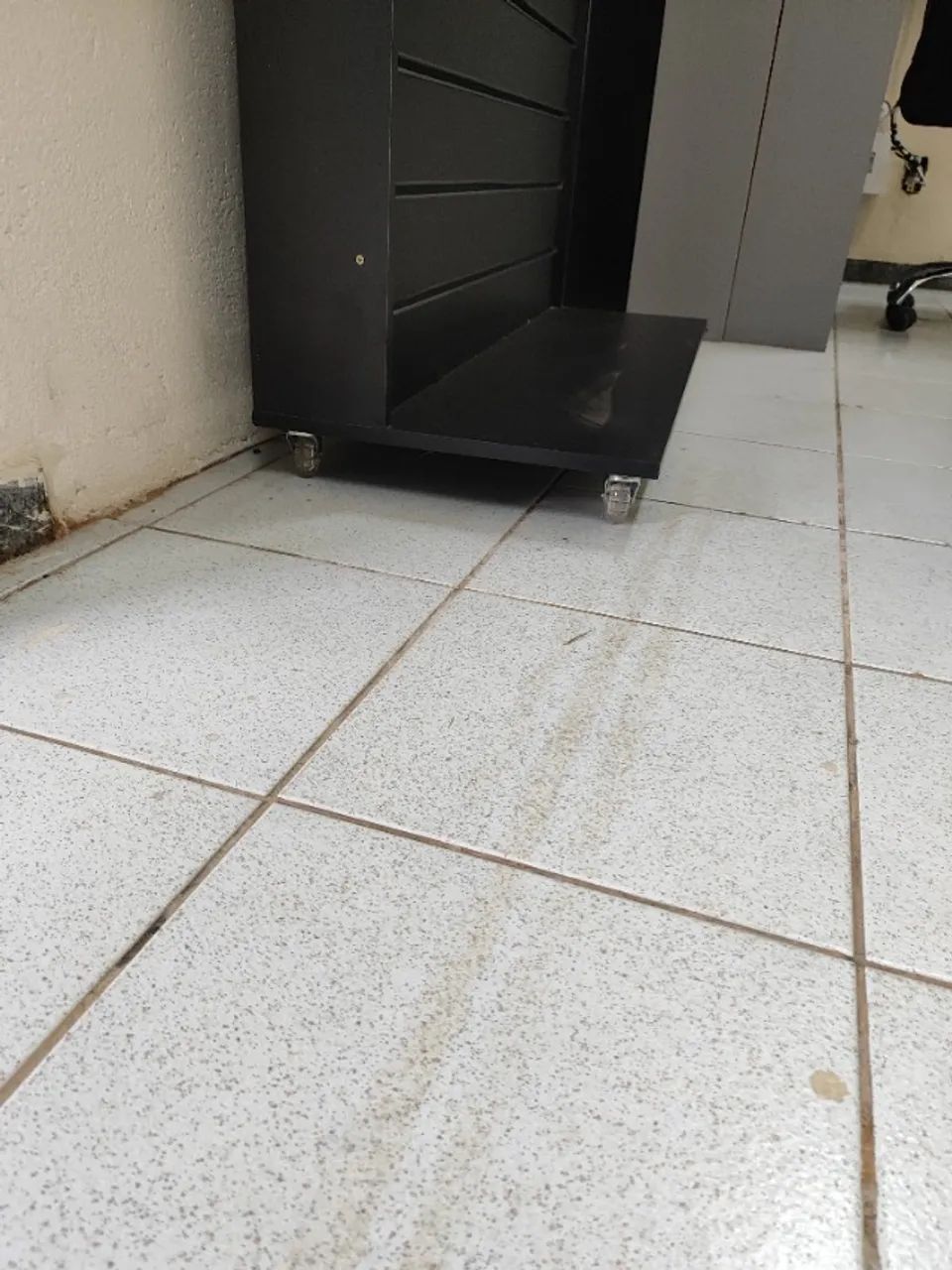 Conjunot de Painel Canaletado para Loja de Celular + Estante - Oportunidade - Foto 6