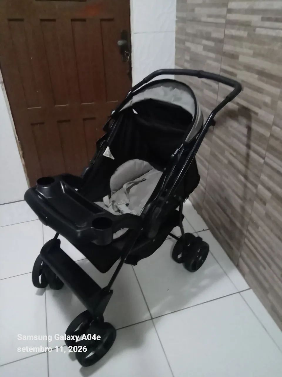 Carrinho de bebê unissex  - Foto 3