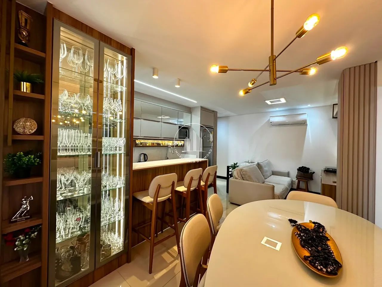 Apartamento 2 Quartos com 2 Suítes e 72m² - Pedra Branca - EST