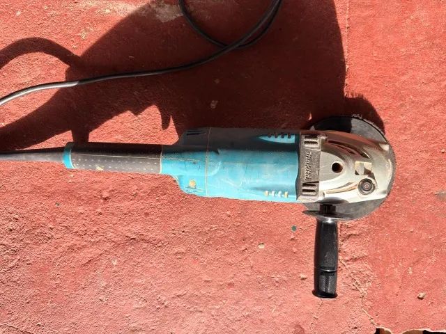 Lixadeira Angular Makita SA7021 7? 2200W - Foto 4