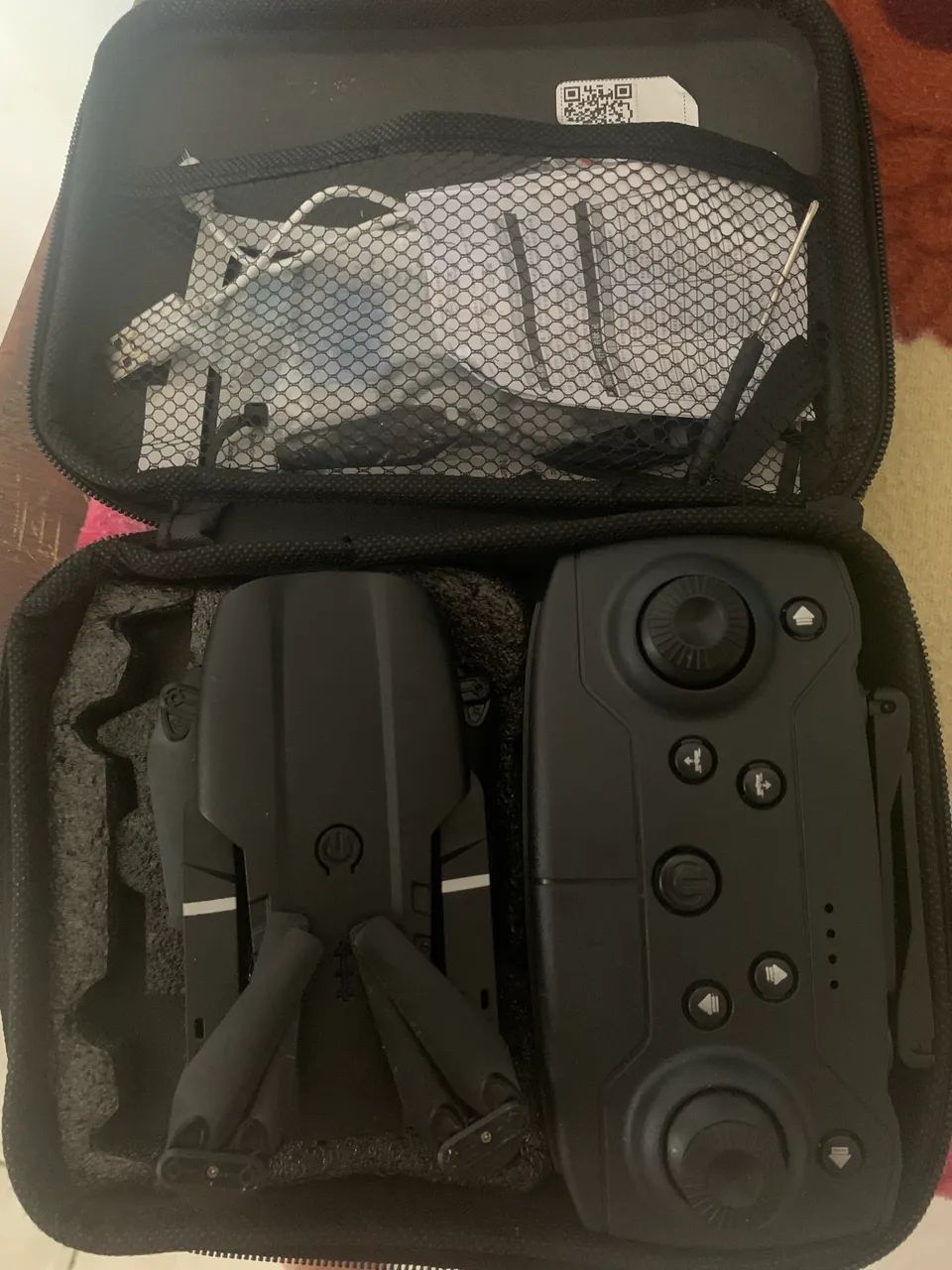 Vendo Zangão Eachine E88 Drone Mini 4K Wi-Fi FPV Dobrável Preto - Foto 2
