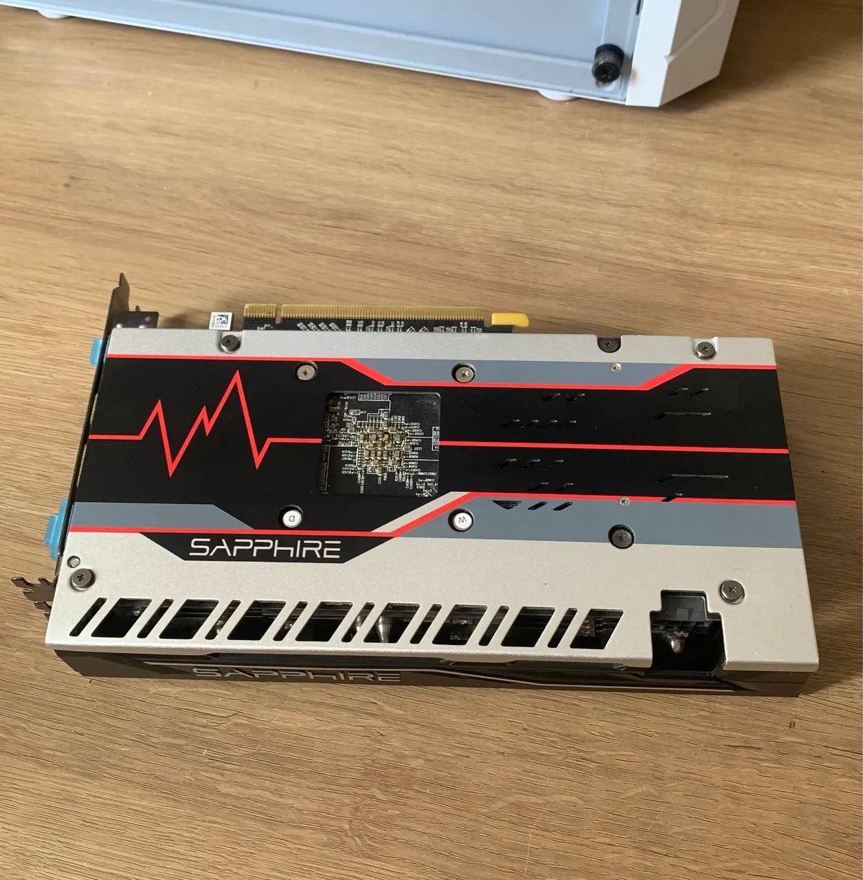 Placa de video Amd RX570 4GB SAPPHIRE PULSE - Foto 4