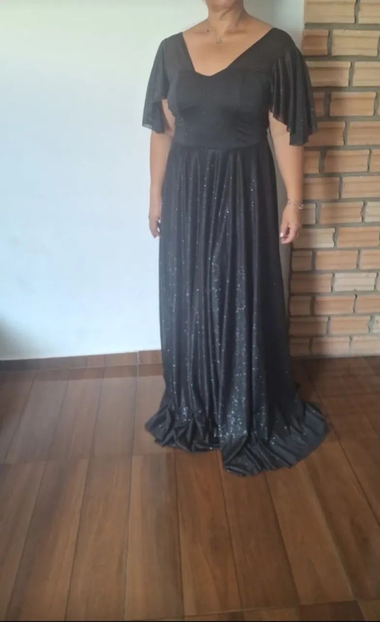 Vestido lindo perto 