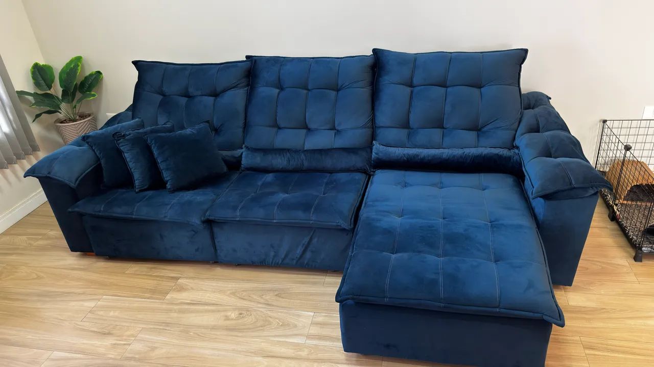 Mesa de jantar 6 lugares e Sofá retrátil 3 lugares - Foto 5