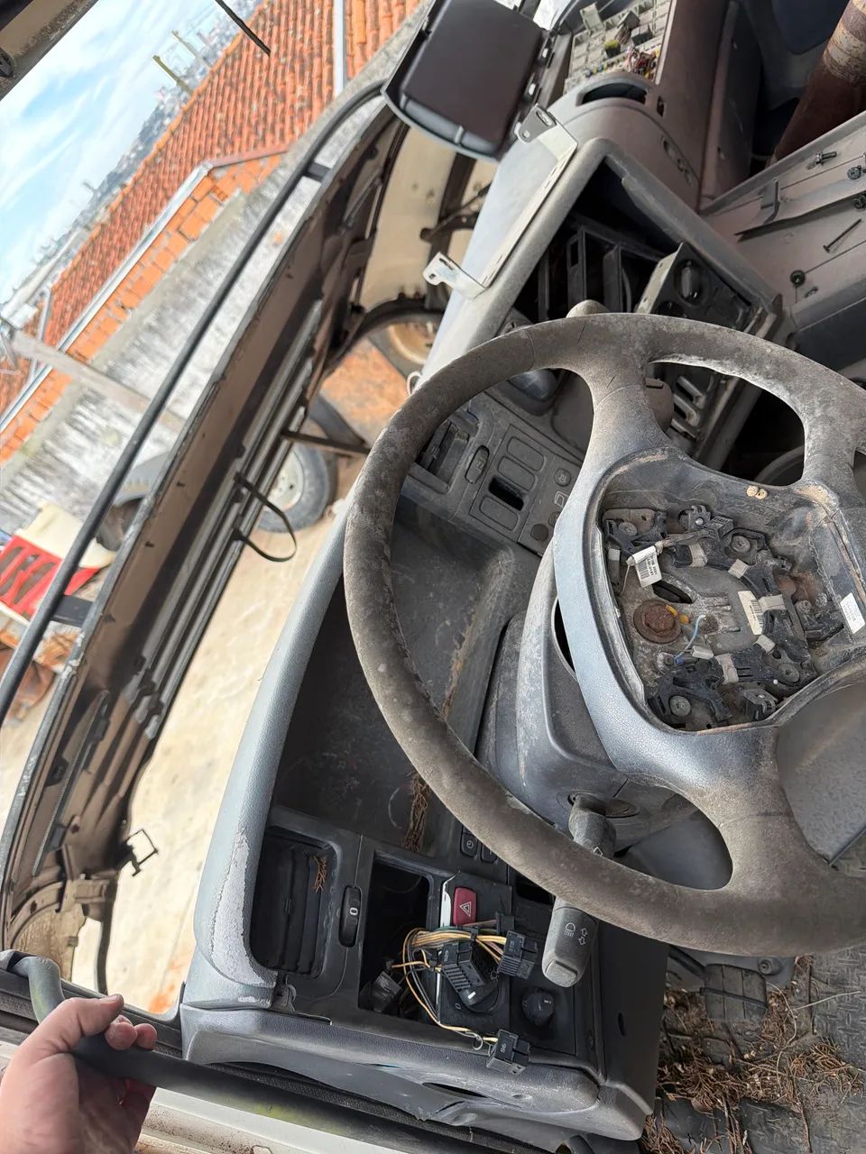 Cabine Scania G440 2012 para recuperar  - Foto 11