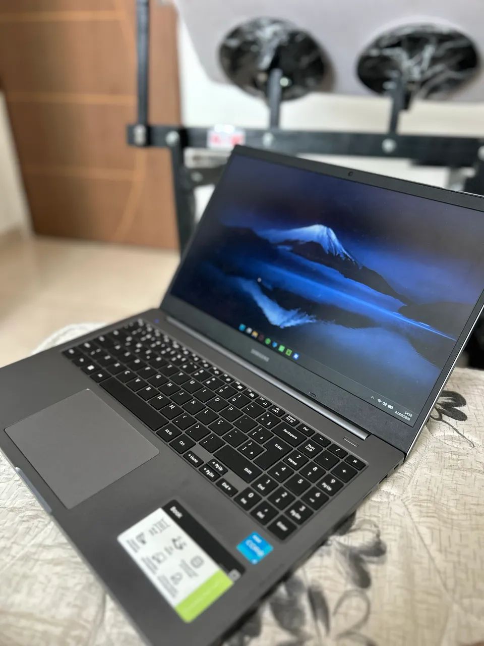 Samsung Galaxy Book i3 11