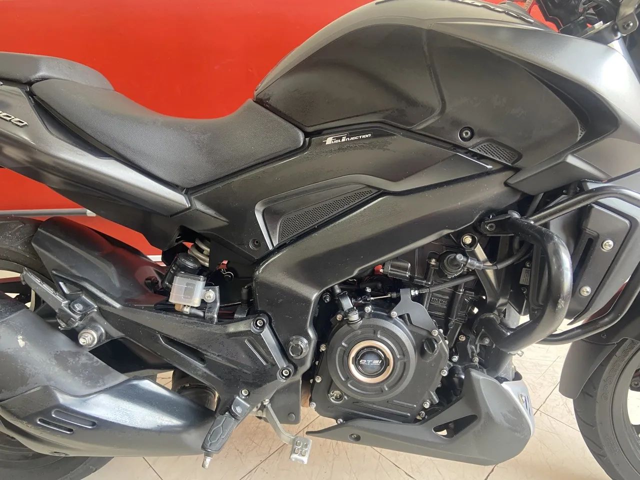 Bajaj Dominar 400  2024 - Foto 3