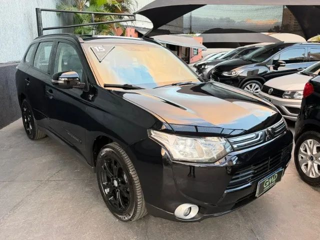 Mitsubishi Outlander OUTLANDER 2.0 16V 160cv Aut. 2015