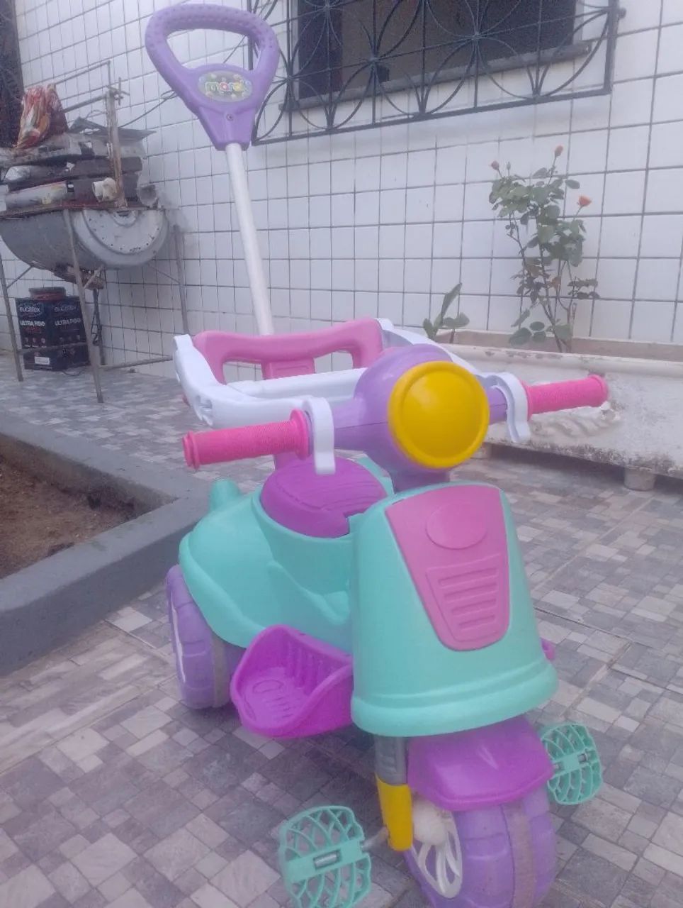 Carinho de passeio de menina  - Foto 2
