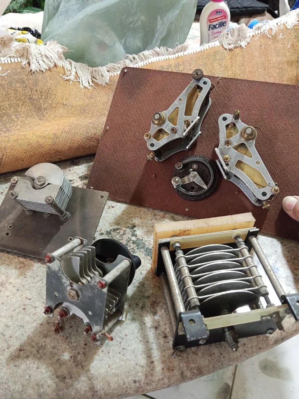 Capacitores variáveis,antigos usados : - Foto 2