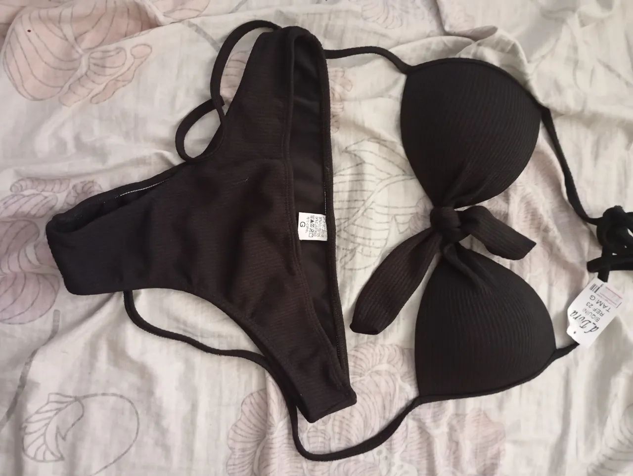 Biquíni preto 