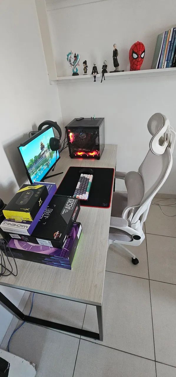 Pc gamer + mesa e cadeira 