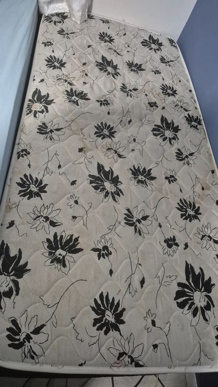  VENDO CAMA DE SOLTEIRO