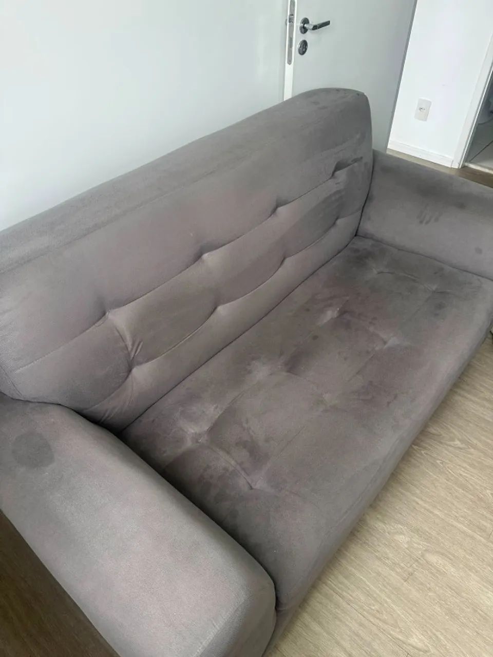 Sofá 2 Lugares Larissa Suede Cinza - Foto 2