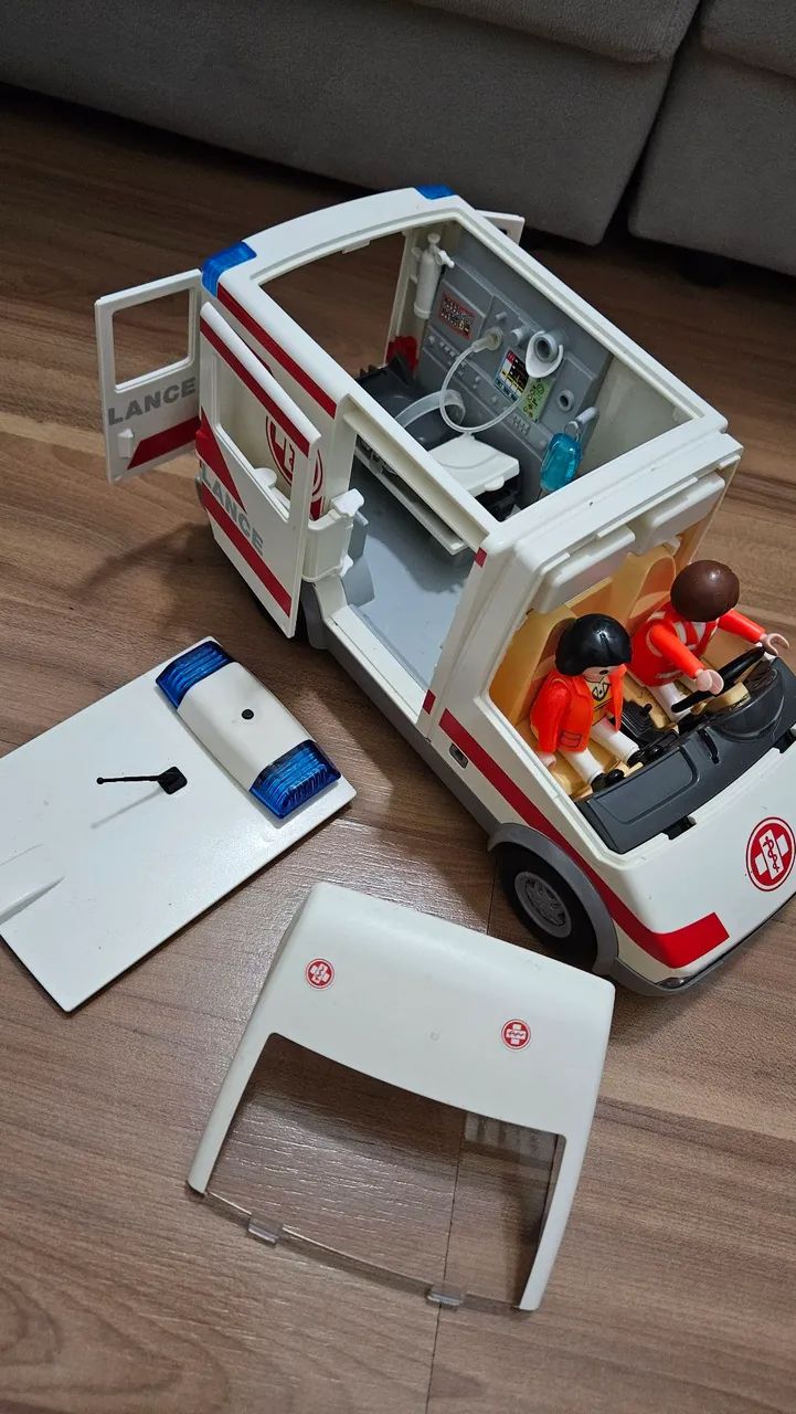 Playmobil Ambulância  - Foto 3