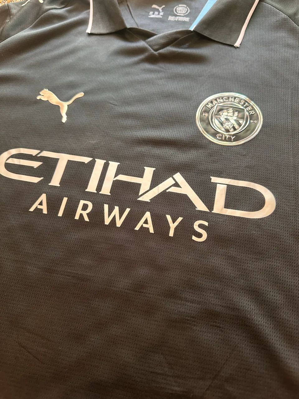Camisa do Manchester City preta  - Foto 3