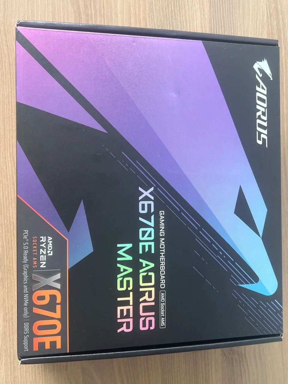 Placa-mãe Gigabyte X670E AORUS Master WiFi - NOVA / LACRADA