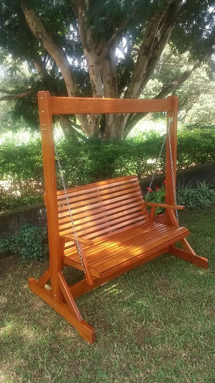Balancinho em Madeira Maciça A pronta entrega